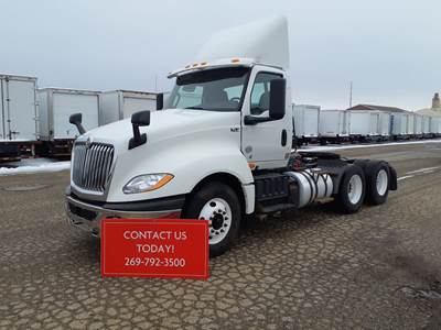 International LT625 Day Cab Truck - 400HP, 10 Speed Automatic