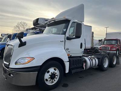 International LT625 Day Cab Truck - 430HP, 10 Speed Automatic