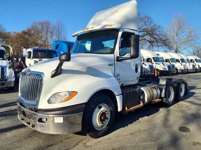 International LT625 Day Cab Truck - 400HP, 10 Speed Automatic