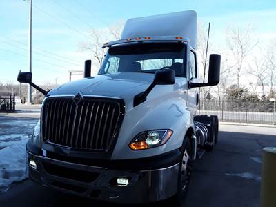International LT625 Day Cab Truck - 400HP, 10 Speed Automatic