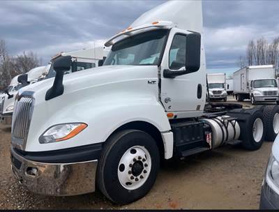 International LT625 Day Cab Truck - 400HP, 10 Speed Automatic