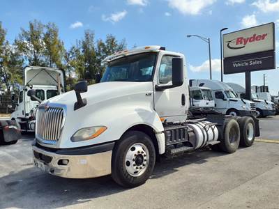 International LT625 Day Cab Truck - 430HP, 10 Speed Automatic