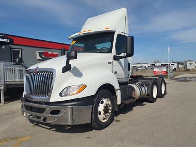 International LT625 Day Cab Truck - 400HP, 10 Speed Automatic