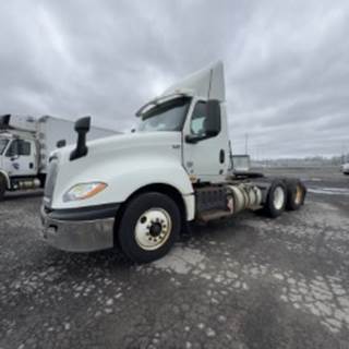 International LT625 Day Cab Truck - 450HP, 12 Speed Automatic