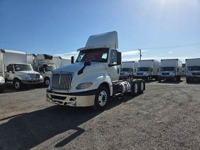 International LT625 Day Cab Truck - 430HP, 10 Speed Automatic