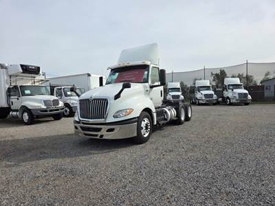International LT625 Day Cab Truck - 400HP, 10 Speed Automatic