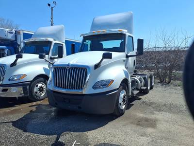 International LT625 Day Cab Truck - 400HP, 10 Speed Automatic
