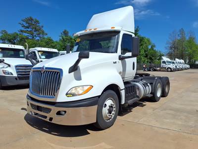 International LT625 Day Cab Truck - 450HP, 12 Speed Automatic