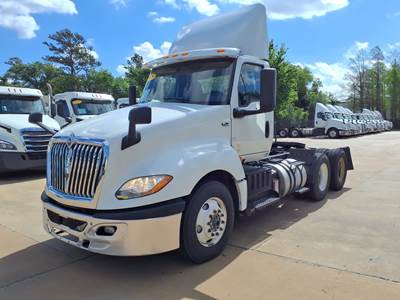 International LT625 Day Cab Truck - 450HP, 12 Speed Automatic
