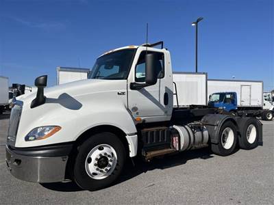 International LT625 Day Cab Truck - 400HP, 10 Speed Manual