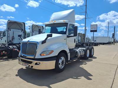 International LT625 Day Cab Truck - 430HP, 10 Speed Automatic