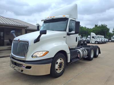 International LT625 Day Cab Truck - 450HP, 12 Speed Automatic