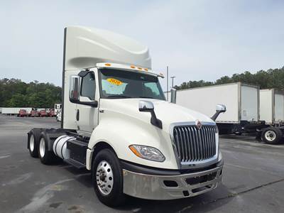 International LT625 Day Cab Truck - 400HP, 10 Speed Automatic