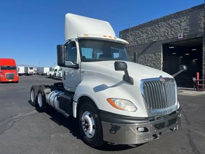 International LT625 Day Cab Truck - 430HP, 10 Speed Automatic
