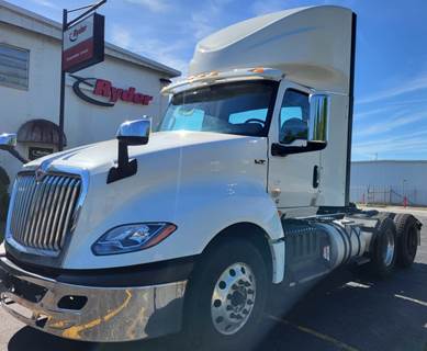 International LT625 Day Cab Truck - 400HP, 10 Speed Automatic