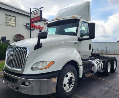 International LT625 Day Cab Truck - 400HP, 10 Speed Automatic