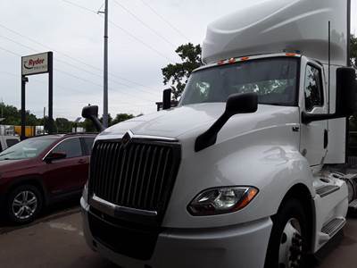 International LT625 Day Cab Truck - 450HP, 12 Speed Automatic