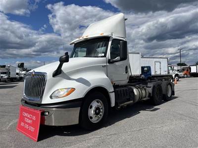 International LT625 Day Cab Truck - 400HP, 10 Speed Automatic