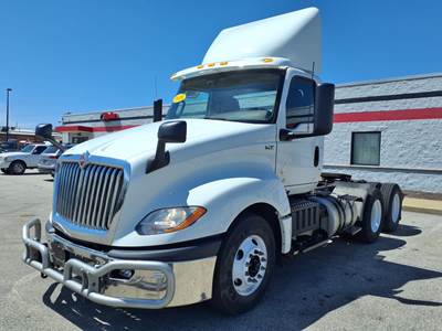 International LT625 Day Cab Truck - 400HP, 10 Speed Automatic