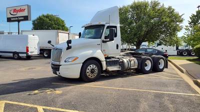 International LT625 Day Cab Truck - 450HP, 12 Speed Automatic