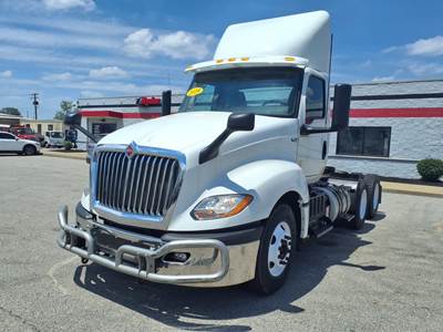International LT625 Day Cab Truck - 400HP, 10 Speed Automatic