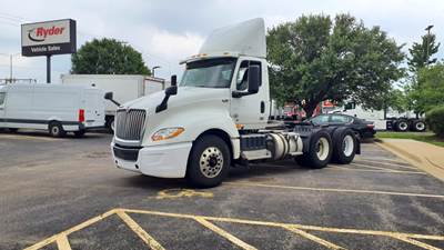 International LT625 Day Cab Truck - 450HP, 12 Speed Automatic