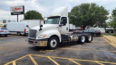 International LT625 Day Cab Truck - 430HP, 10 Speed Automatic