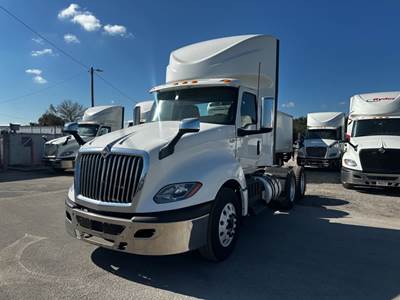 International LT625 Day Cab Truck - 400HP, 10 Speed Manual