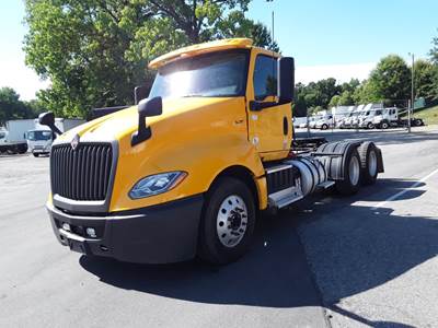 International LT625 Day Cab Truck - 400HP, 10 Speed Automatic