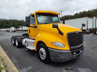 International LT625 Day Cab Truck - 400HP, 10 Speed Automatic