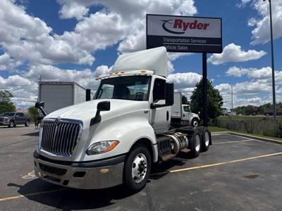 International LT625 Day Cab Truck - 400HP, 10 Speed Automatic