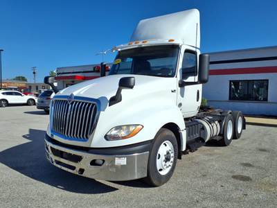 International LT625 Day Cab Truck - 400HP, 10 Speed Automatic