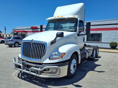 International LT625 Day Cab Truck - 400HP, 10 Speed Automatic