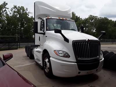 International LT625 Day Cab Truck - 450HP, 12 Speed Automatic
