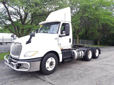International LT625 Day Cab Truck - 400HP, 10 Speed Automatic