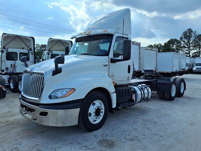 International LT625 Day Cab Truck - 400HP, 10 Speed Automatic