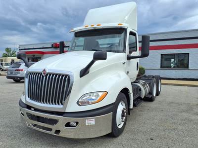 International LT625 Day Cab Truck - 400HP, 10 Speed Automatic