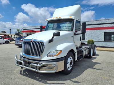 International LT625 Day Cab Truck - 400HP, 10 Speed Automatic