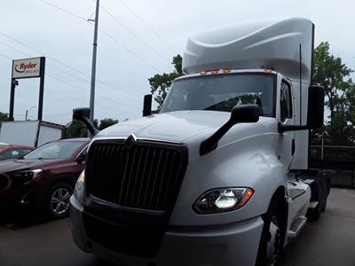 International LT625 Day Cab Truck - 450HP, 12 Speed Automatic