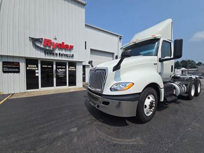 International LT625 Day Cab Truck - 450HP, 10 Speed Automatic
