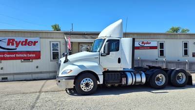 International LT625 Day Cab Truck - 400HP, 10 Speed Manual