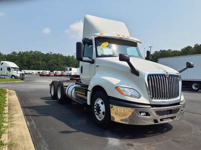 International LT625 Day Cab Truck - 400HP, 10 Speed Automatic