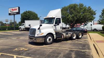 International LT625 Day Cab Truck - 430HP, 10 Speed Automatic