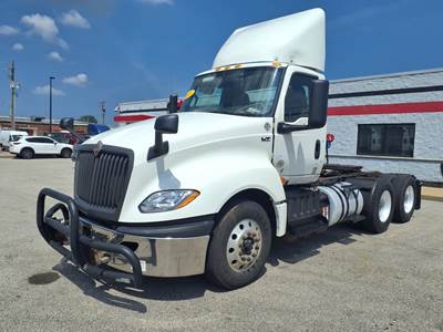 International LT625 Day Cab Truck - 400HP, 10 Speed Automatic