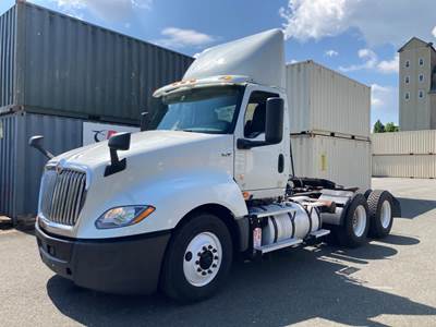 International LT625 Day Cab Truck - 400HP, 10 Speed Automatic