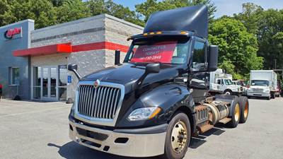 International LT625 Day Cab Truck - 400HP, 10 Speed Manual