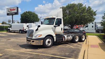 International LT625 Day Cab Truck - 430HP, 10 Speed Automatic