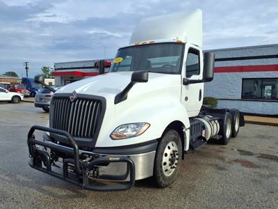 International LT625 Day Cab Truck - 400HP, 10 Speed Automatic