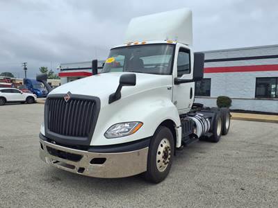 International LT625 Day Cab Truck - 400HP, 10 Speed Automatic