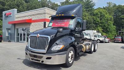 International LT625 Day Cab Truck - 400HP, 10 Speed Automatic